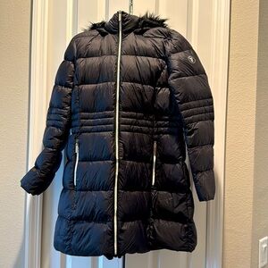 French Connection woman’s puffer jacket with furry hood sz large
